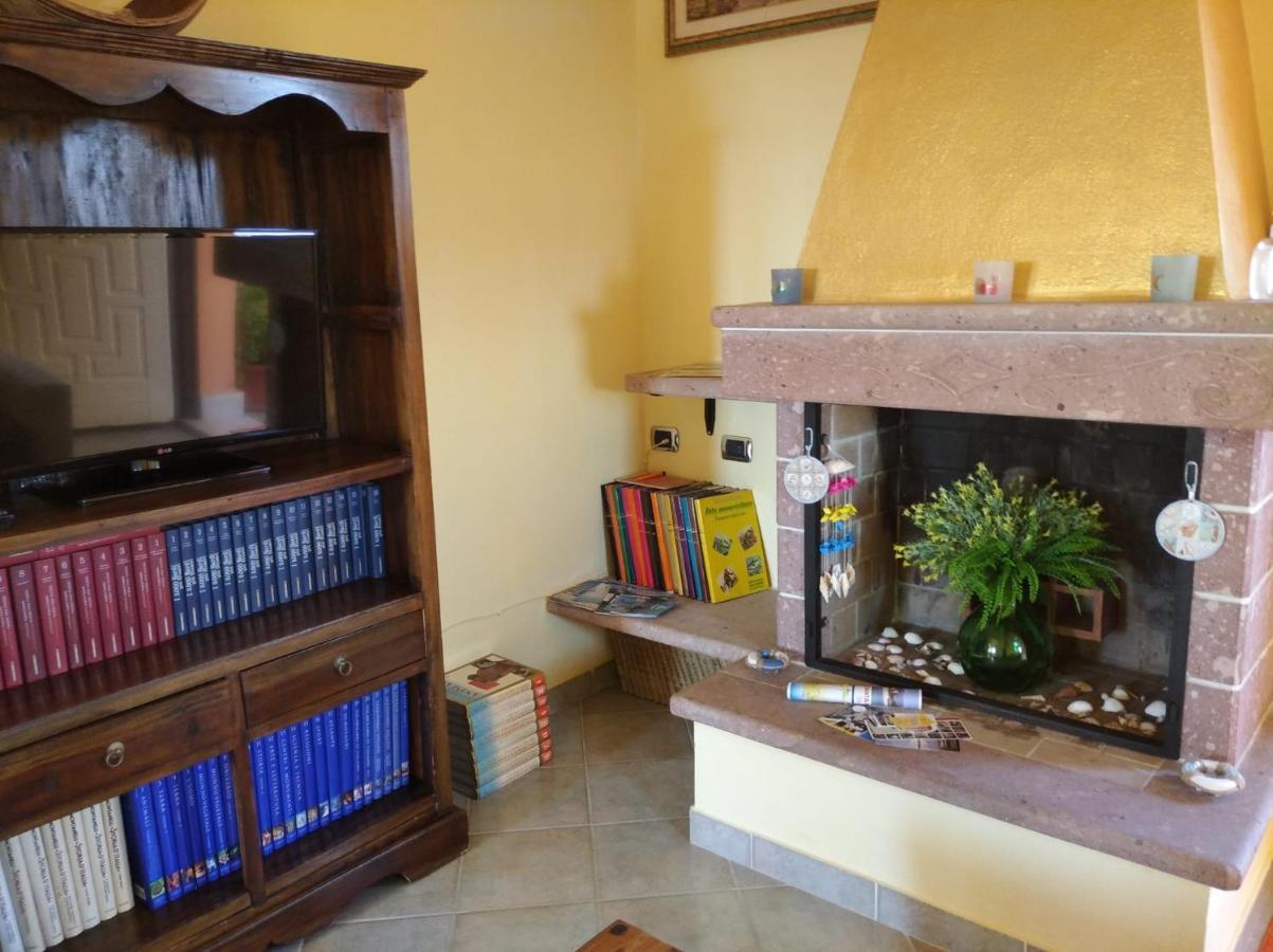 Casa Bon' Aria Fronte Mare Sud Sardegna Villa La Maddalena  Kültér fotó